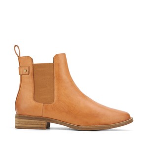 flat ankle boots canada