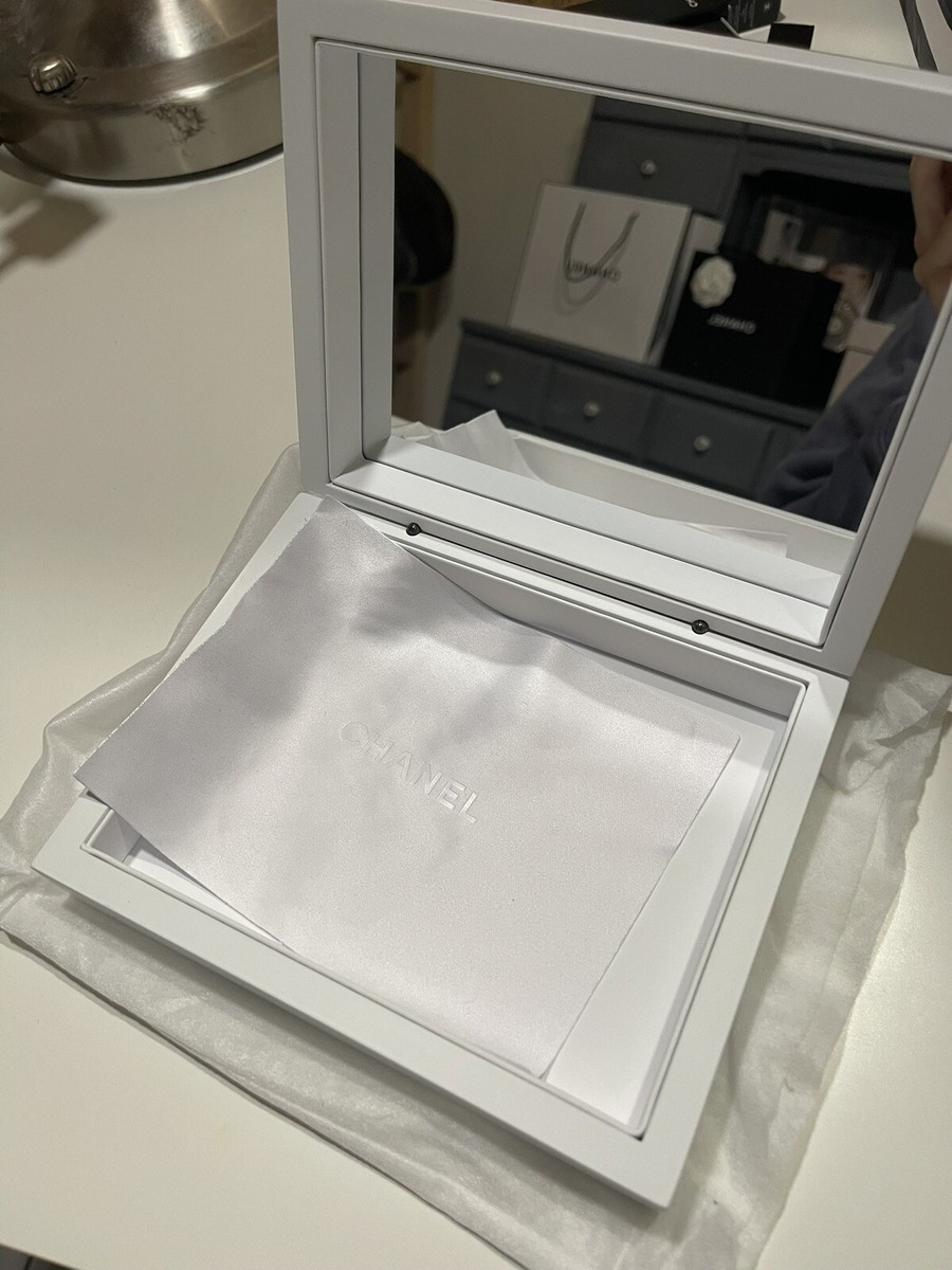 新品未使用【CHANEL】 31 LE ROUGE ７番　限定ケース付き s-l400.jpg