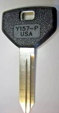1 New Plastic Head Y157-P CHRYSLER Non Chip Ignition Key Blank Uncut Blade