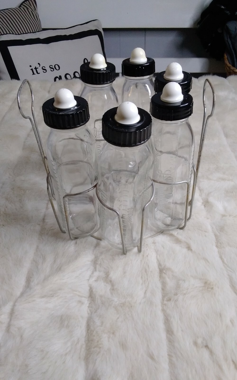 8oz In Metal Circular Rack