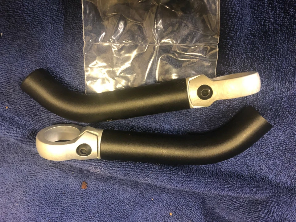 Reposabrazos manillar bicicleta diseño perfil triatlón carreras Foto 2 de 3