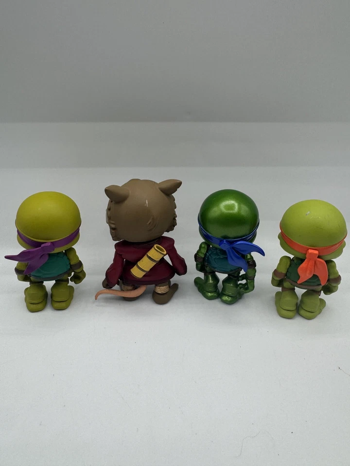 Lote de figuras Kidrobot Loyal Subjects Teenage Mutant Ninja Turtles TMNT Foto 4 de 4