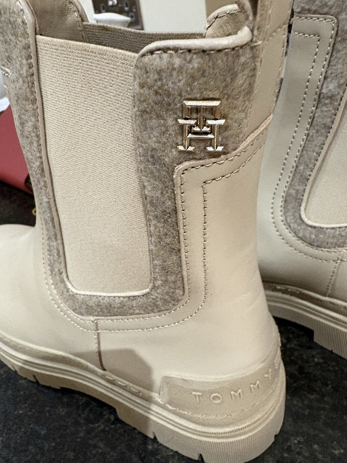 Tommy Hilfiger Ladies Boots NIB Sz 40 Rrp £170 image 8