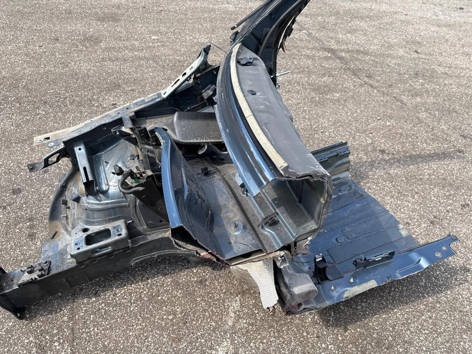 2015-2018 Audi Q3 Front Right Body Apron Horn Frame Cut Oem - Image 4 of 4