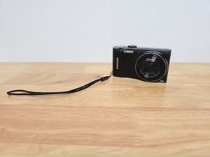 Samsung WB690 12MP Compact Digital Camera HDMI x18 Zoom Schneider Kreuznach Lens