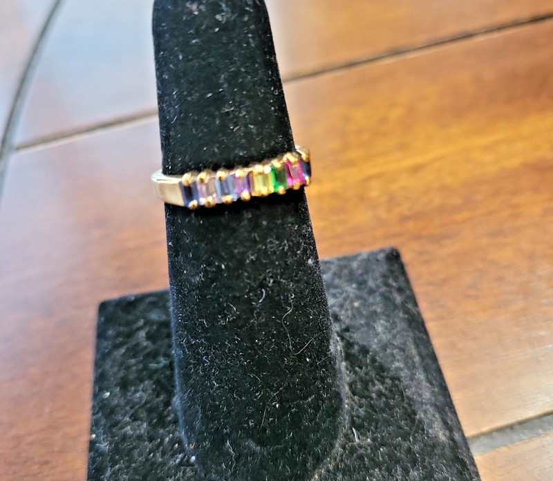 Gold Tone Multicolored Crystals Band Ring Size 7 NOS