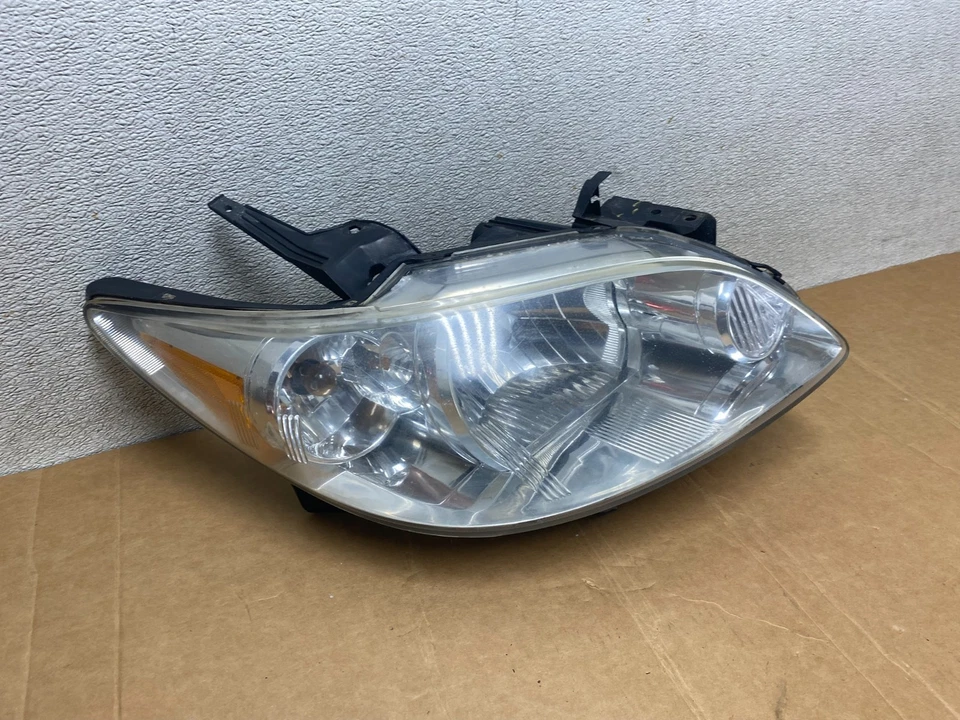 2004年至2006年马自达MPV前右乘客侧车头灯T1152 DW — 第 3/4 张图片