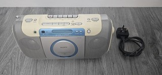 Sony CFD E100L Boombox CD Player Cassette AM/FM Radio Aux Headphone UK Plug