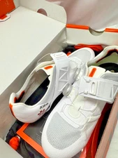 DMT  Road  DMT25  KR30  EVO Shoes-Cycling Shoes-Size 8 -Silver/White *New