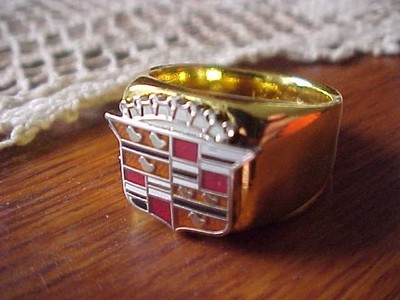 1950s CADILLAC CREST GOLD CHROME RING #9 NOS HI- QUALITY CLASS UNIQUE