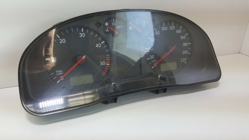 Volkswagen PASSAT B5 1997 Diesel Kombiinstrument Cockpit 3B0919861J GUST22190