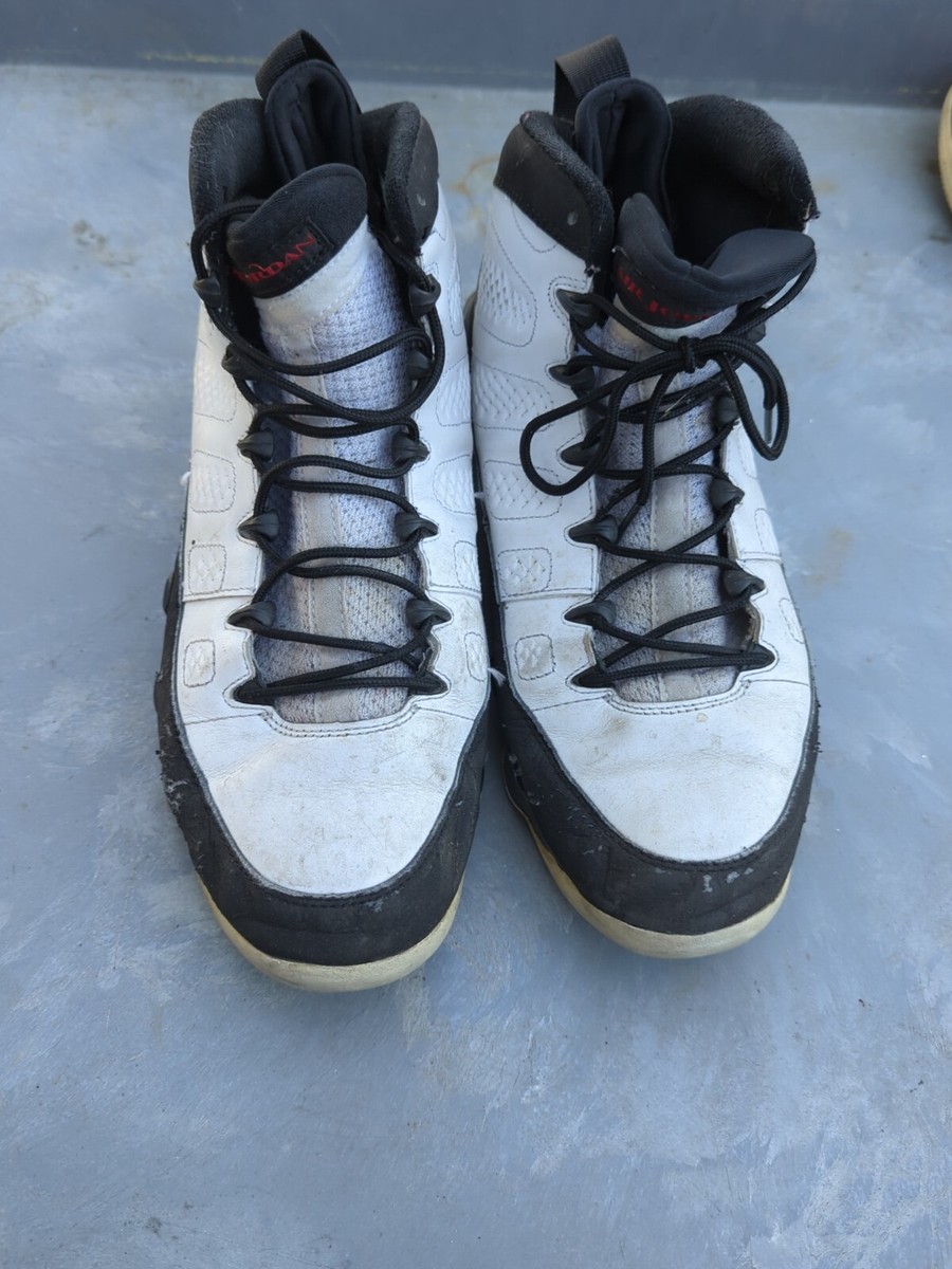 Air Jordan XI Retro 2010 Space Jam White Black Red Men's Size 10  302370-102