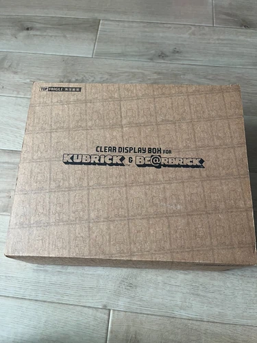 BE@RBRICK bearbrick 100% kubrick case clear genuine MEDICOM TOY