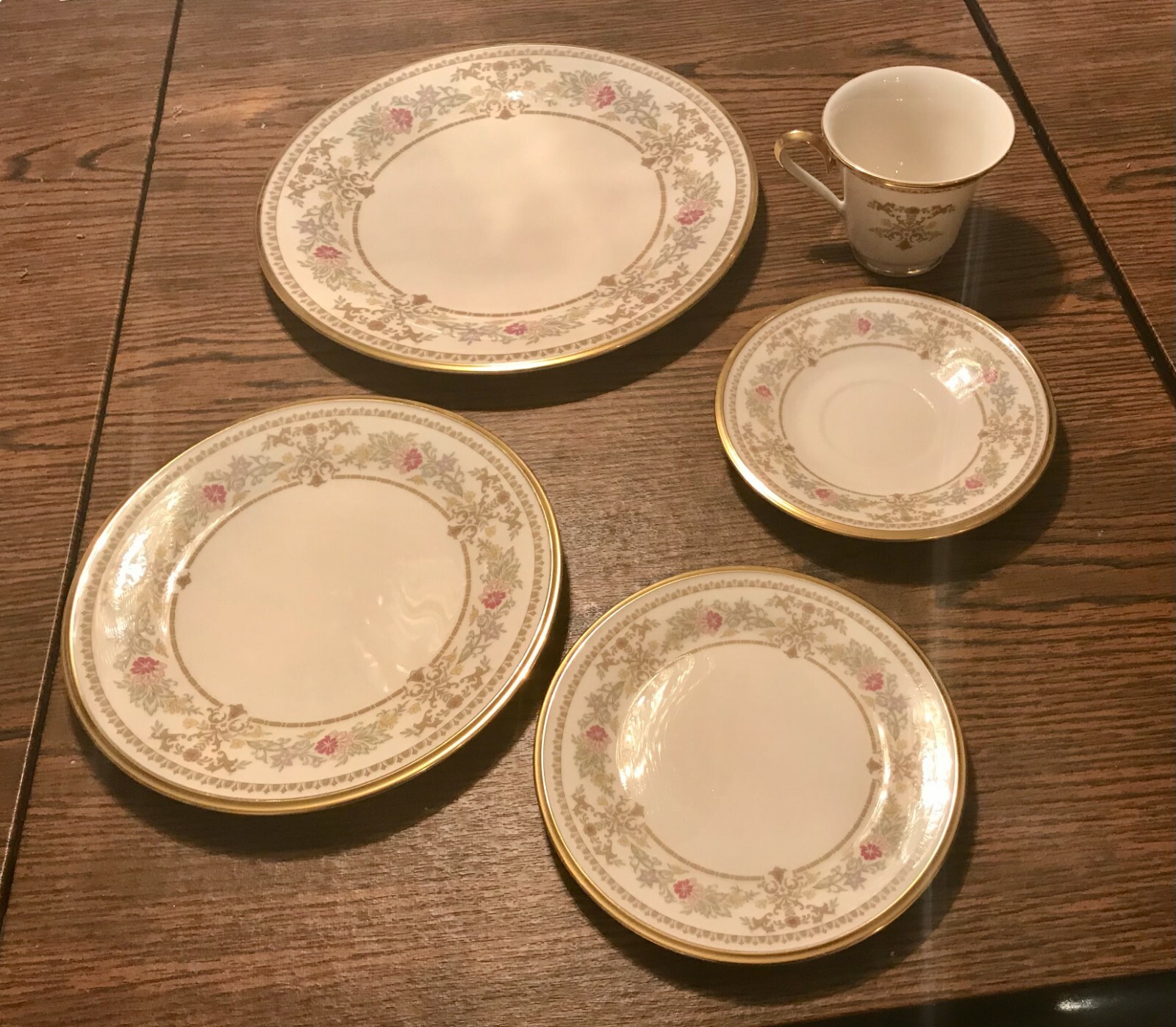 LENOX CASTLE GARDEN CHINA VINTAGE 50 PIECE 10 PLACE SETTING MINT