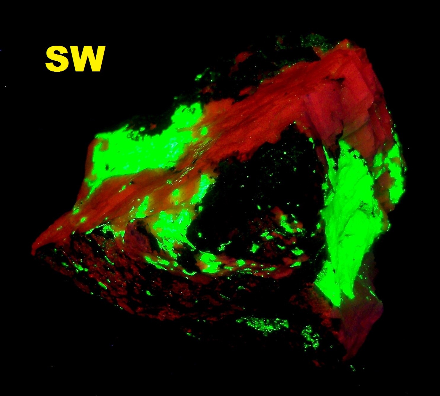 Willemite y calcita verde - Franklin Mine, Sussex Co., Nueva Jersey - ex L.L.C.