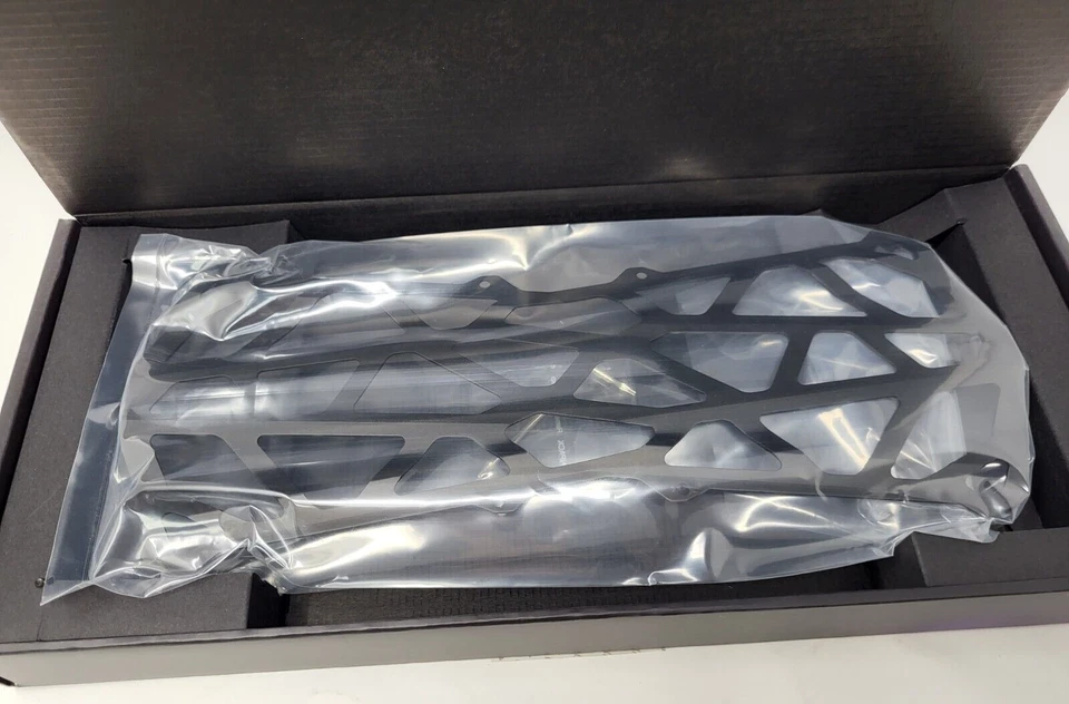 EVGA Shield Kit for GeForce RTX 2080 Ti/ 2080 Super/ 2080/2070 Super FTW3 - Image 3 of 4