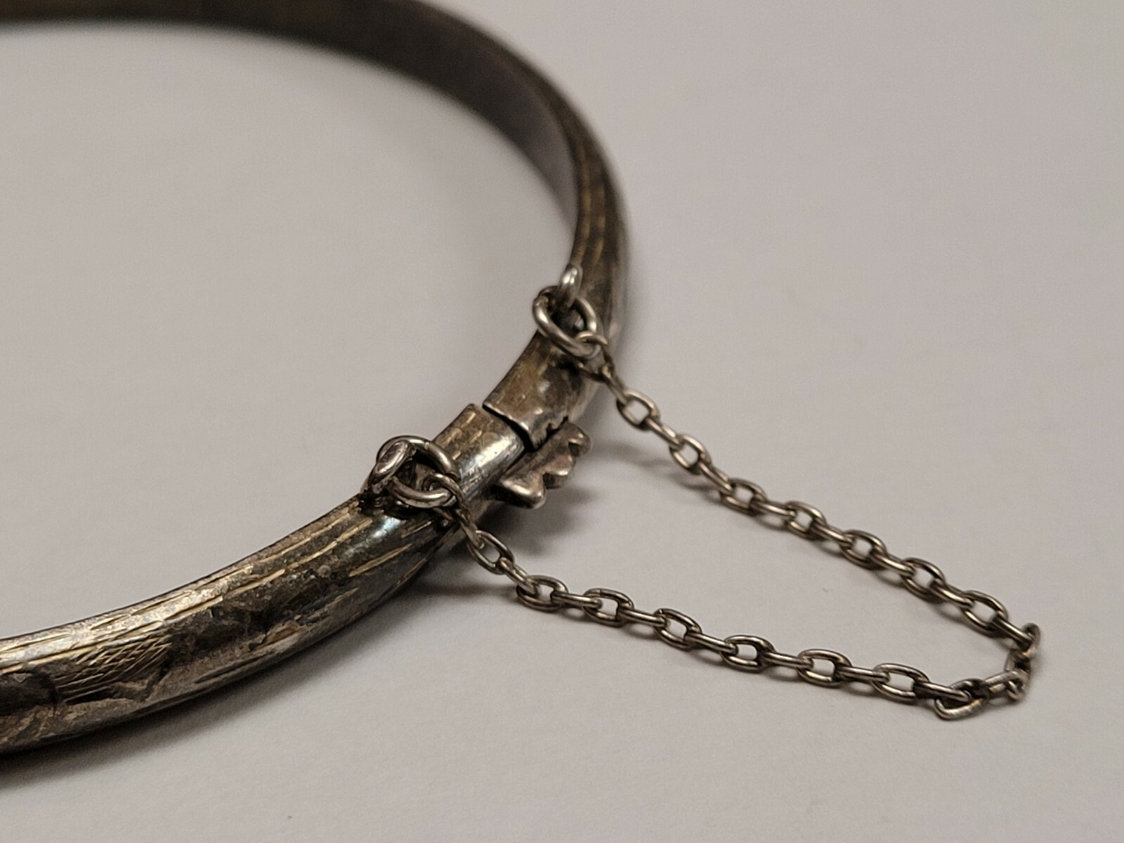 Sterling Silver Etched Delicate Hinged Bracelet C… - image 5