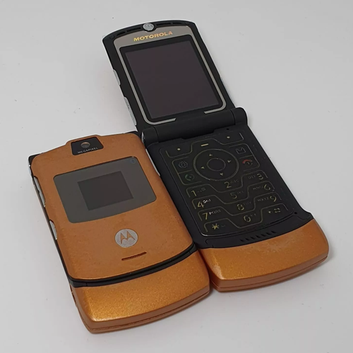 Motorola RAZR V3 Flip Bluetooth MP4 video Unlocked GSM Mobile Phone (8 Colors) - Picture 11 of 25