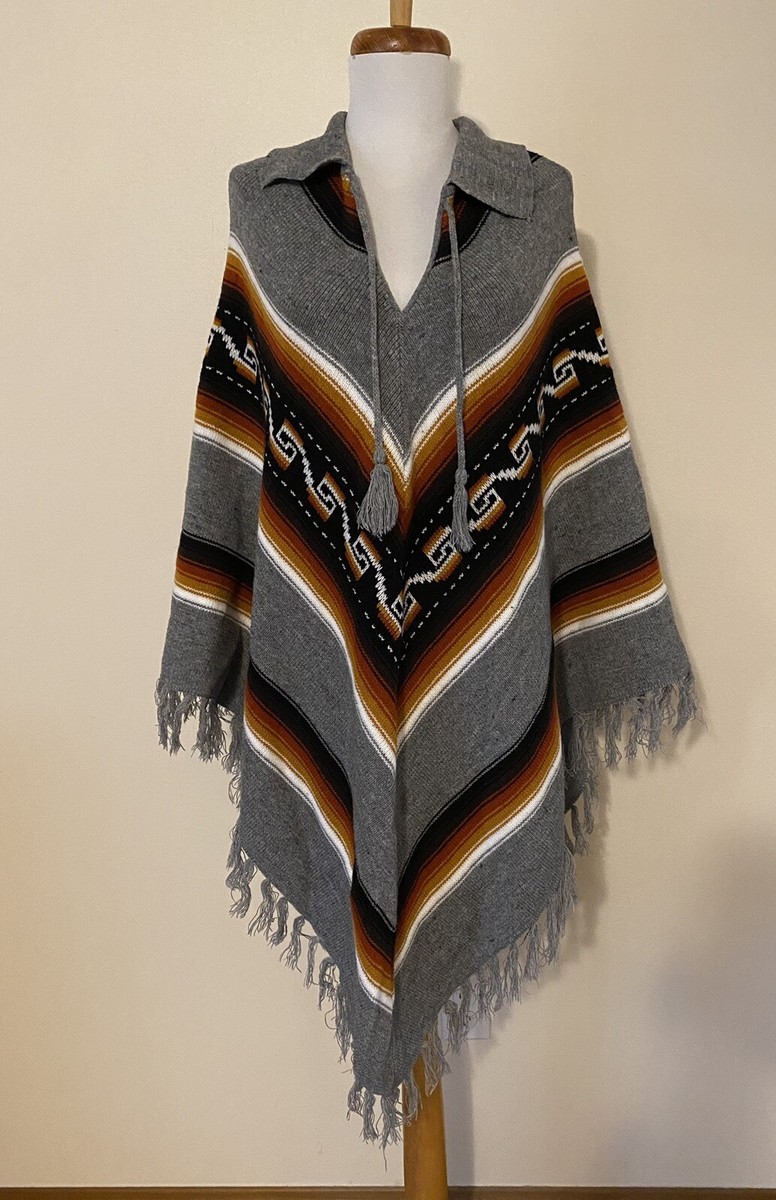 【グッチ】 Jackets - Capes & Ponchos ジャケット Vintage 80s Gray Aztec Sweater Fringe Poncho Cape Jacket