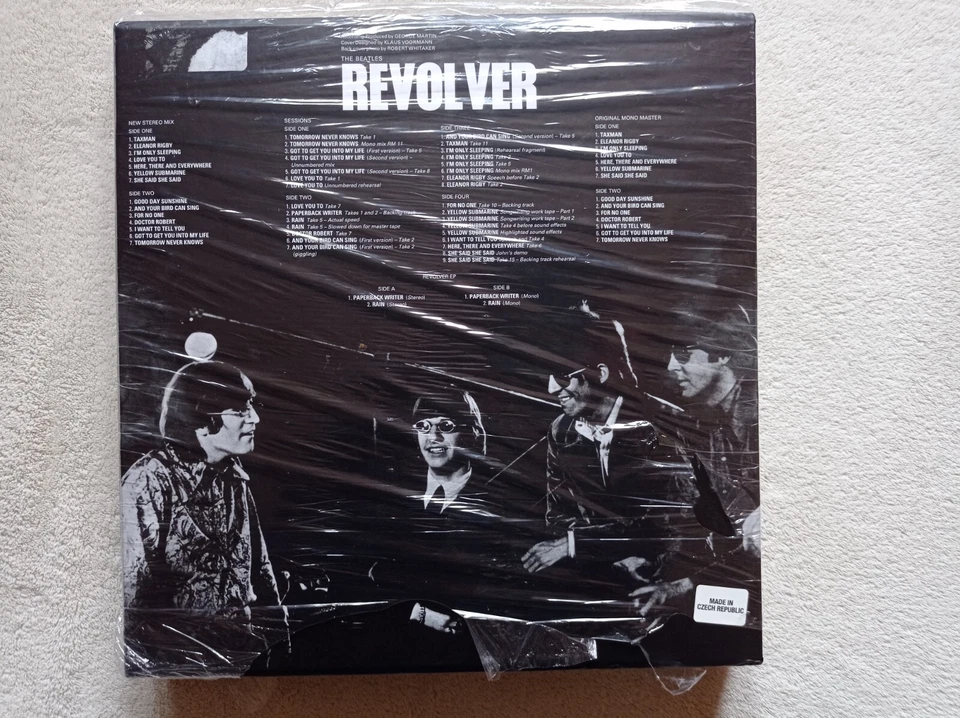 The Beatles Revolver · Boxset · 2022, photo 2 sur 2