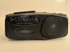 Lenox Sound AM-FM Cassette Radio AC-dc