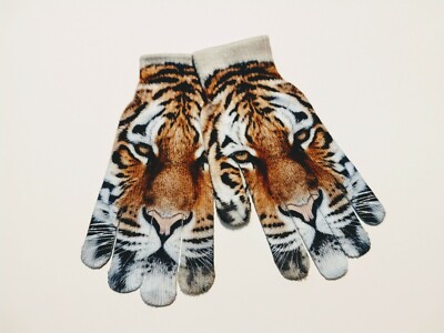 Touchscreen gloves with tiger pictures