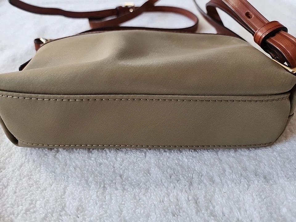 Bandolera de nailon Wayfarer de Dooney And Bourke para mujer usada Foto 4 de 4