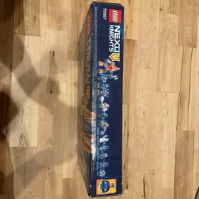 [RETIRED SET] LEGO NEXO KNIGHTS Knighton Castle 70357