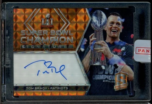 2018 Panini Spectra Super Bowl Champion Neon Orange Tom Brady ON CARD AUTO 2/5
