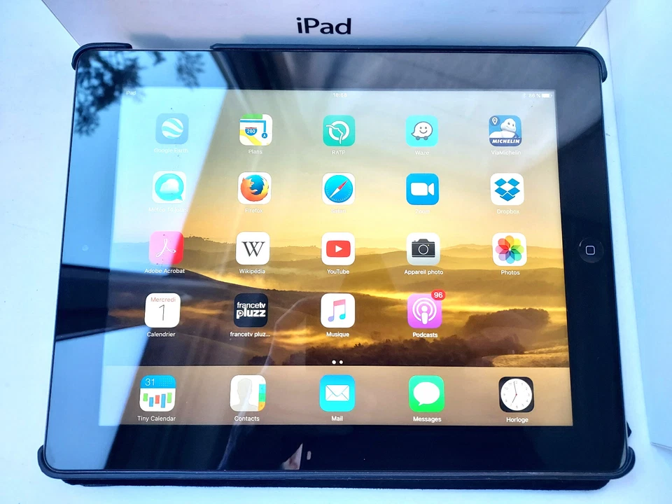 Apple iPad (3rd generation) · 32GB · Wi-Fi, photo 2 sur 5