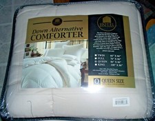 DOWN ALTERNATIVE COMFORTER - Queen - Polyester - Beige/White - NEW 