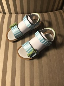umi sandals