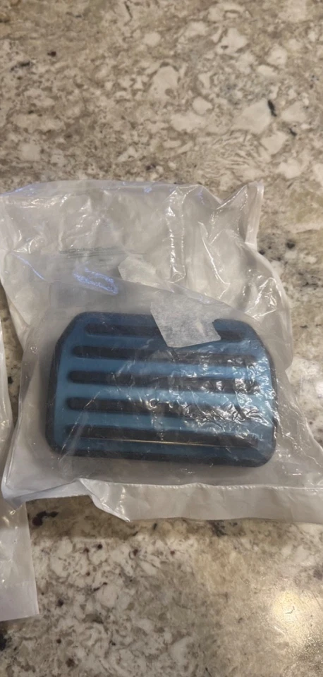 NEW OEM Porsche 955 957 958 Cayenne Aluminum Brake Pedal Rubber Pad Tiptronic - Image 4 of 4