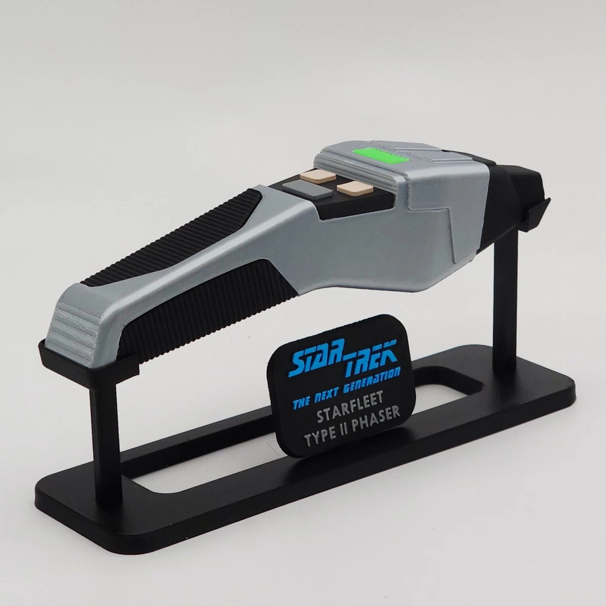 Star Trek Phaser Replica In Star Trek Next Generation Collectibles