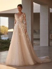 Glitter Sequins Pearls Wedding Dress Graceful Appliques 3D Flower Charming