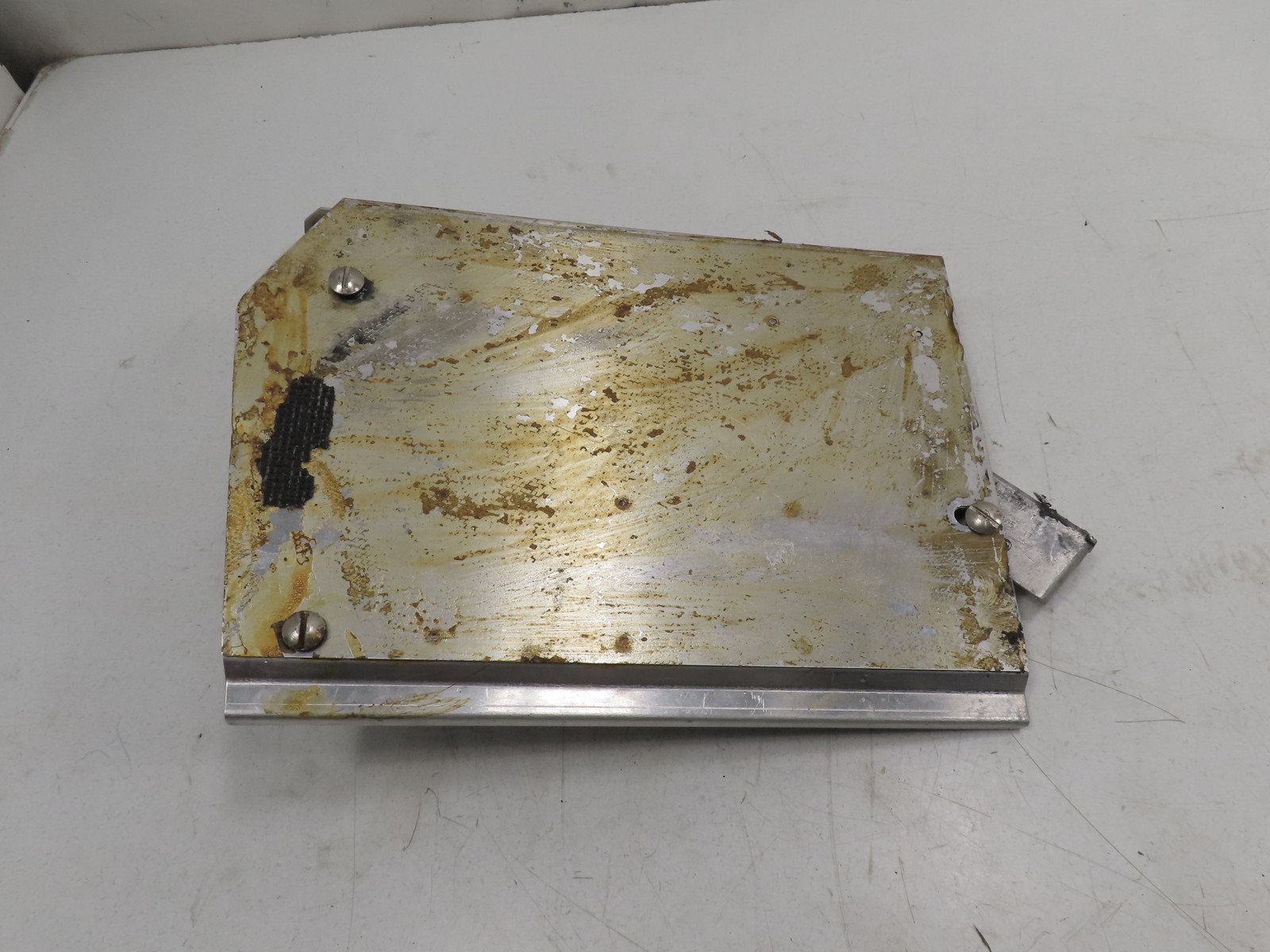 06 Lamborghini Gallardo #1310 Bracket Foot Rest Fuse Relay Diagram Floor 4018644