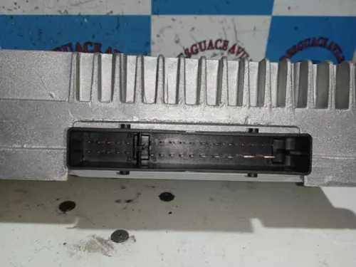 8R0035223F Amplificador De Sonido para AUDI A5 SPORTBACK (8T) 2011 3276209 - Imagen 4 de 10