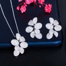 Silver Plated White Cubic Zirconia Flower Pendant Necklace Earrings Jewelry Set