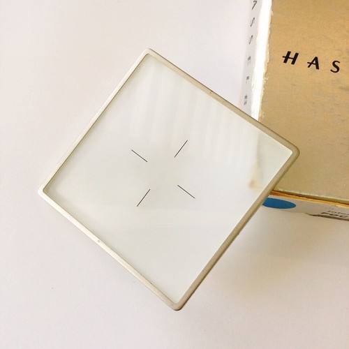 HASSELBLAD Focusing Screen for 500C/M,500EL/M,2000FC Central Grid English manual - Picture 6 of 12