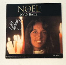 JOAN BAEZ SIGNED NOEL VINYL RECORD BECKETT COA AUTHENTIC