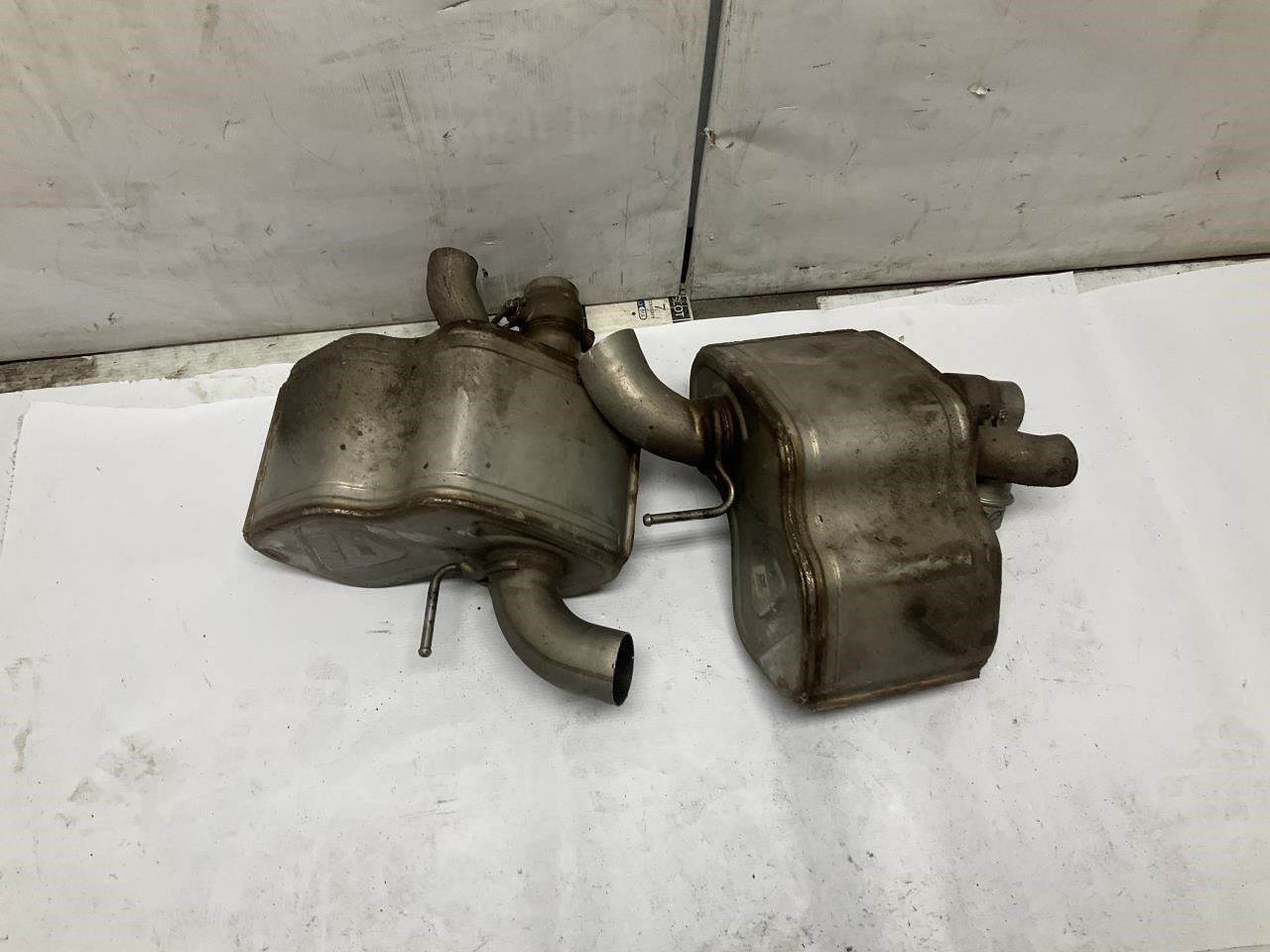 17-22 Maserati Levante 3.0L Exhaust Muffler Rear Left Right Section Pair Q
