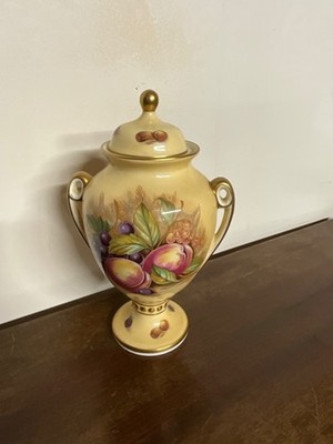 AYNSLEY Orchard Gold Sockel Deckel Vase signiert D Jones