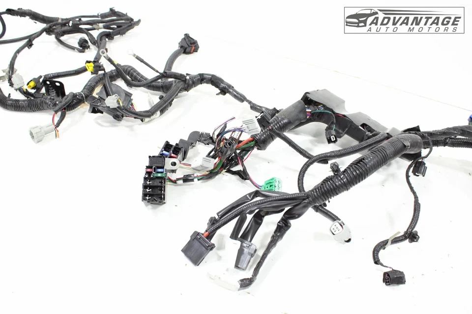 Arnés de cableado de cableado para sala de motores y tablero Nissan Sentra 2020-2023 OEM Foto 4 de 4