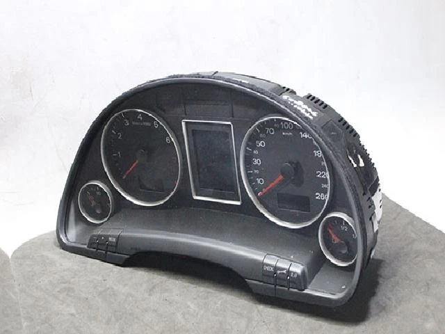 Grupos de instrumentos Audi A4 2005 Foto 3 de 4