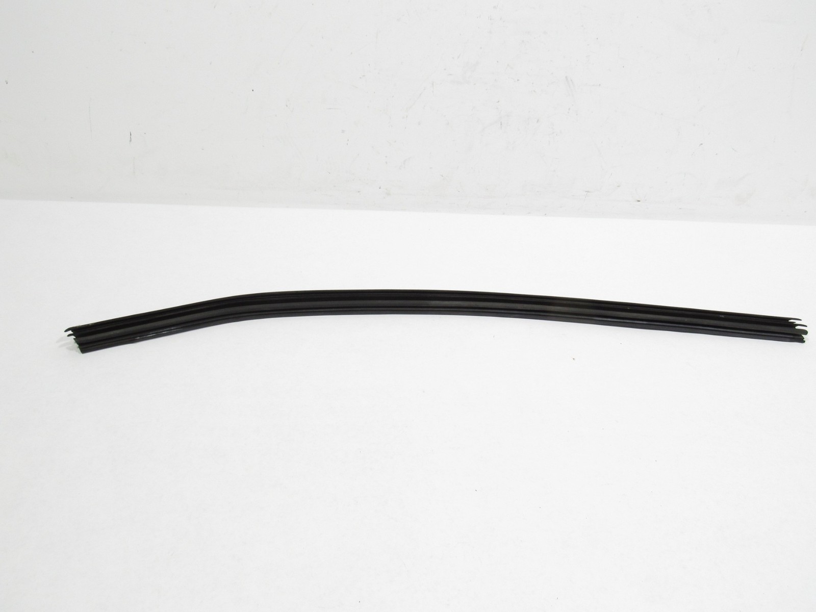 17-23 Mclaren 720S 2018 Front Right Passenger Door Weather Strip Seal !#4