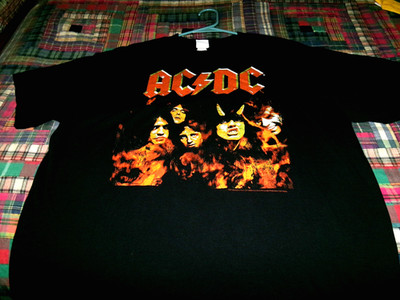 AC/DC 'highway to hell'_front & back_junk food t-shirt L