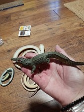VINTAGE CROCODILE TOY