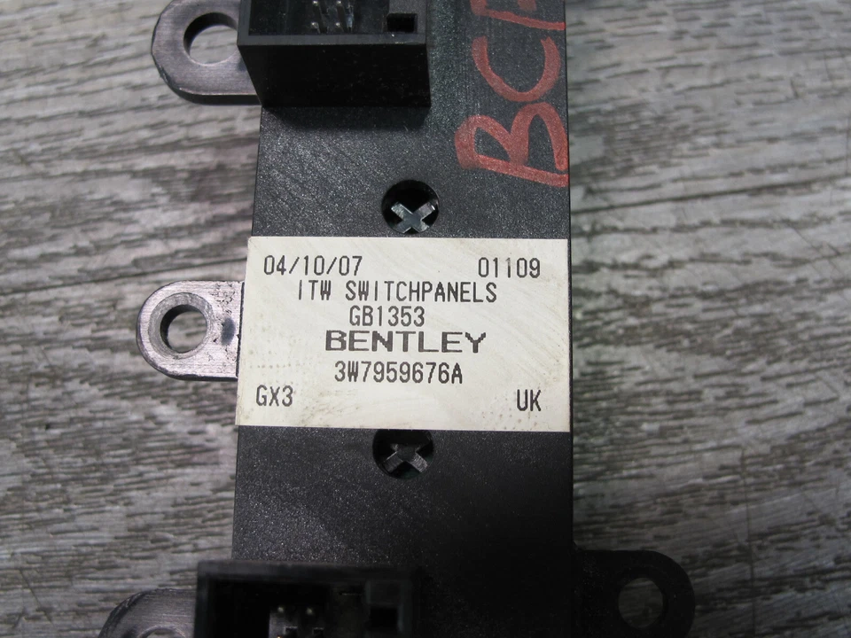 07-11 BENTLEY CONTINENTAL GTC 可转换中心控制台开关面板 3W7959676A — 第 3/4 张图片