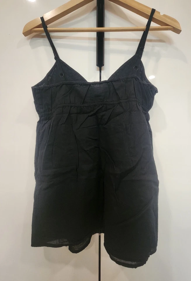 GAP Women's Black V Neck Cami Top Blouse Size Small Adjustable Straps-Summer - Image 2 of 4