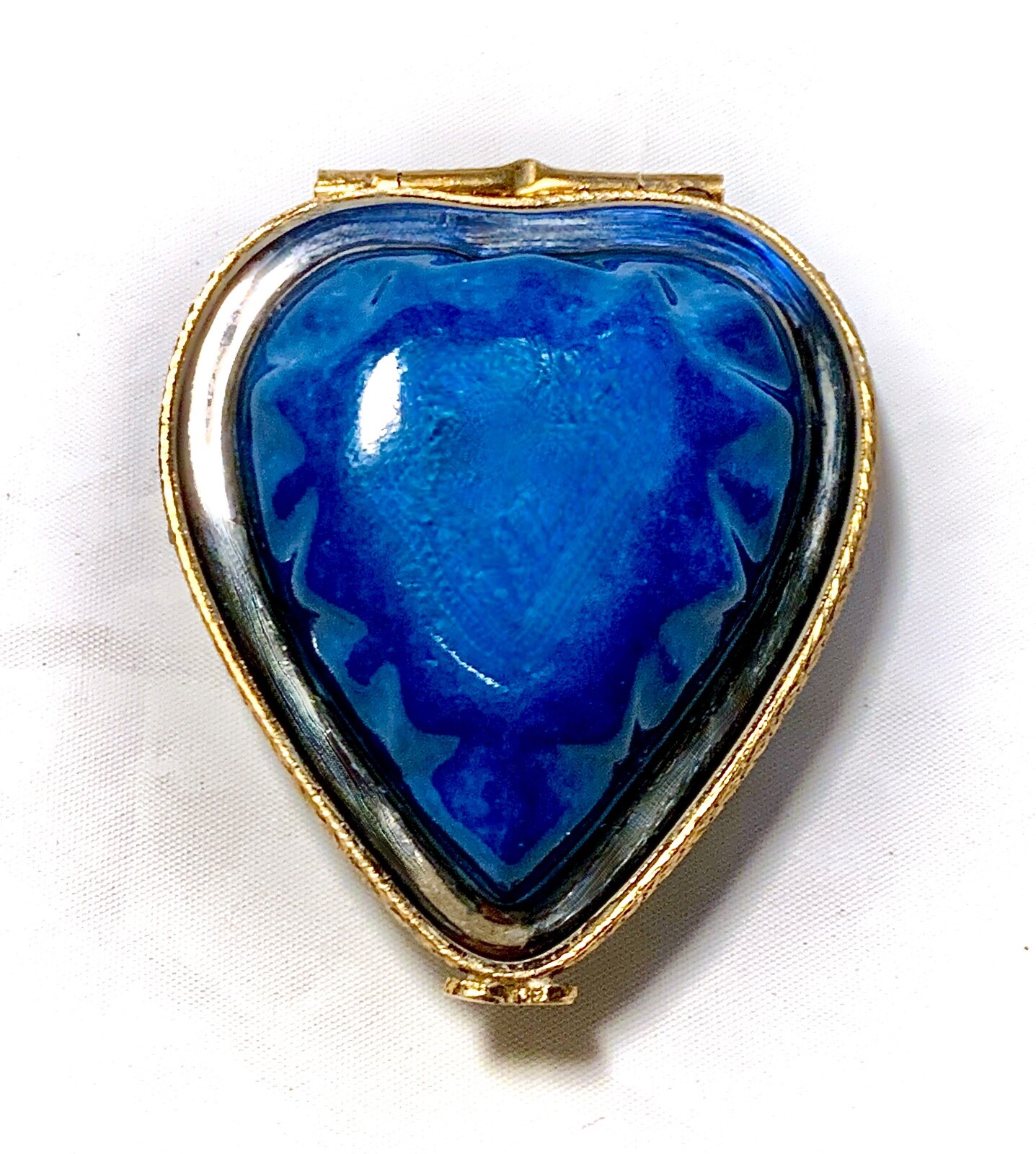 NR France French Signed Limoges Trinket Box Heart of The Ocean Peint